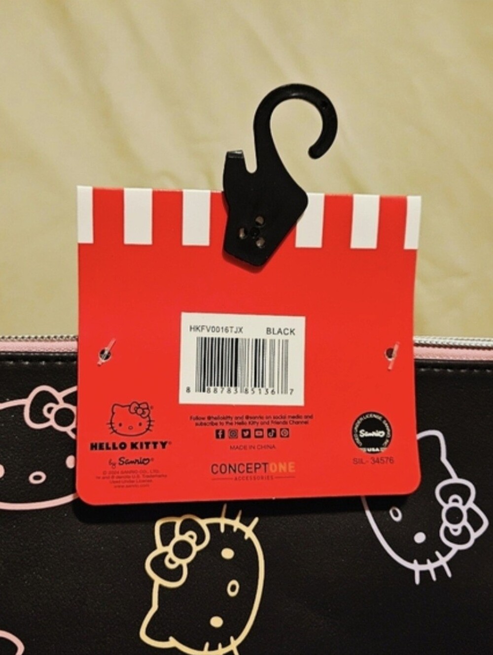 Hello Kitty by Sanrio Cosmetic Travel Bag - Picture 3 of 14